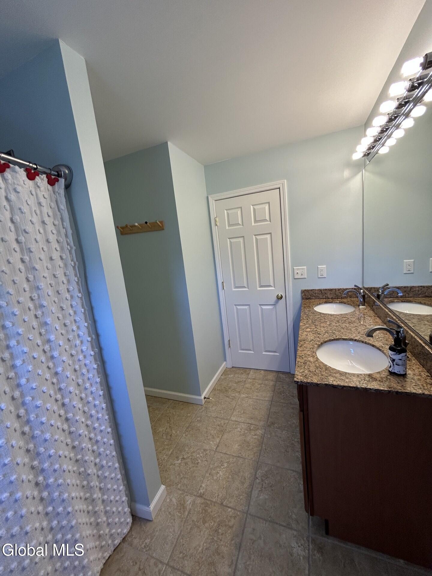 4A Breezy Pointe Drive Halfmoon NY 12065