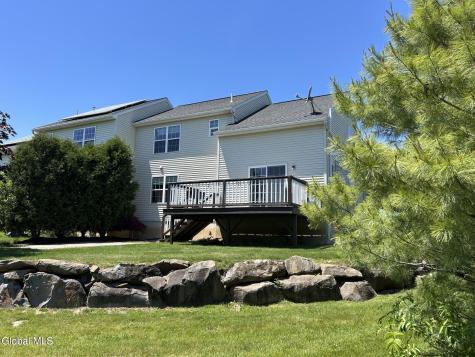 4A Breezy Pointe Drive Halfmoon NY 12065