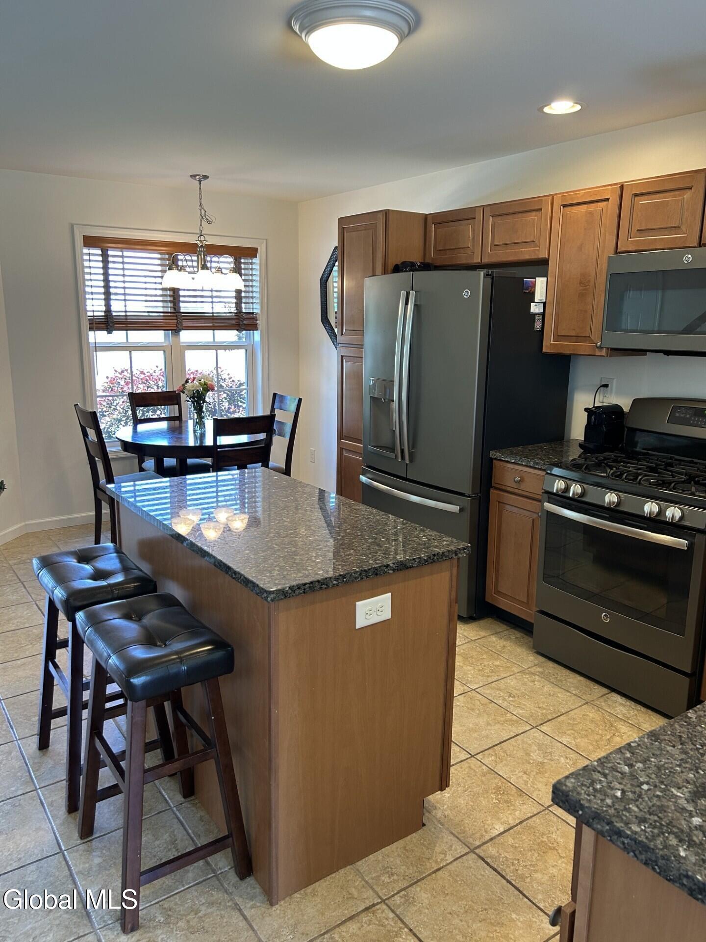 4A Breezy Pointe Drive Halfmoon NY 12065