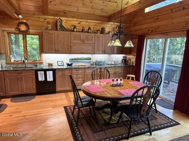 11 Whits End Way Schroon Lake NY 12870