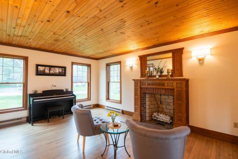 15 Cobblestone Drive Queensbury NY 12804