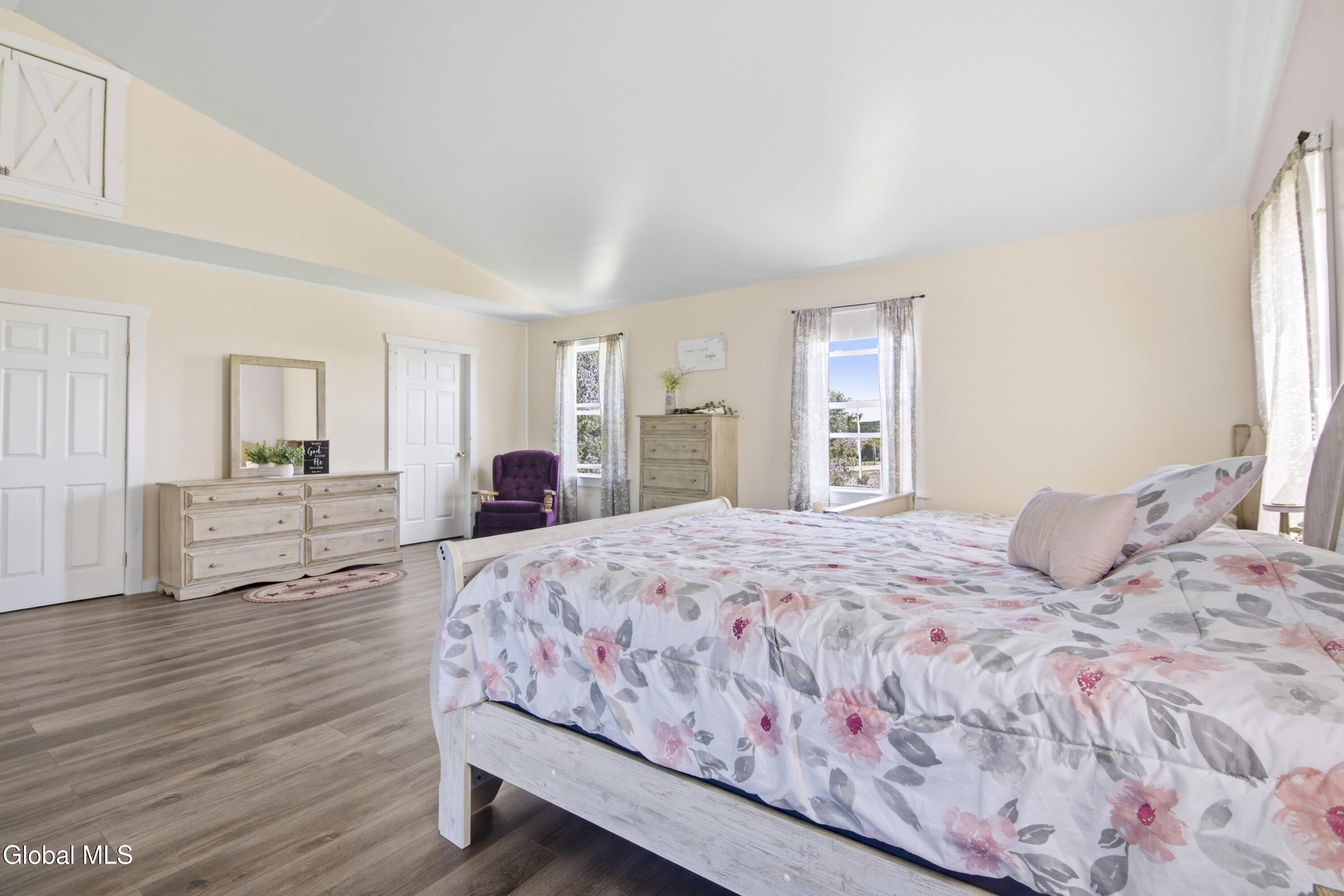 106 Hilltop Road Sprakers NY 12166