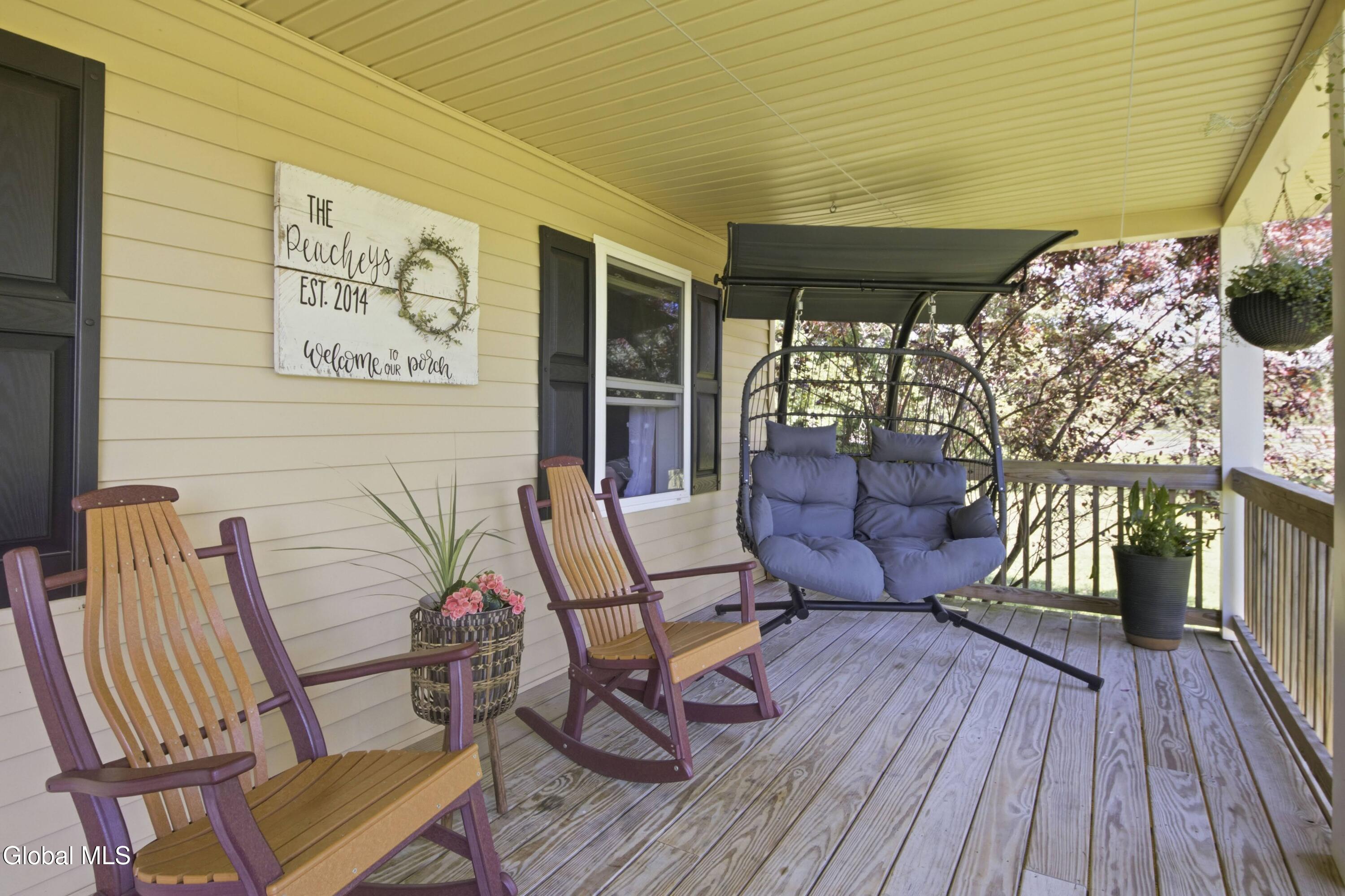106 Hilltop Road Sprakers NY 12166