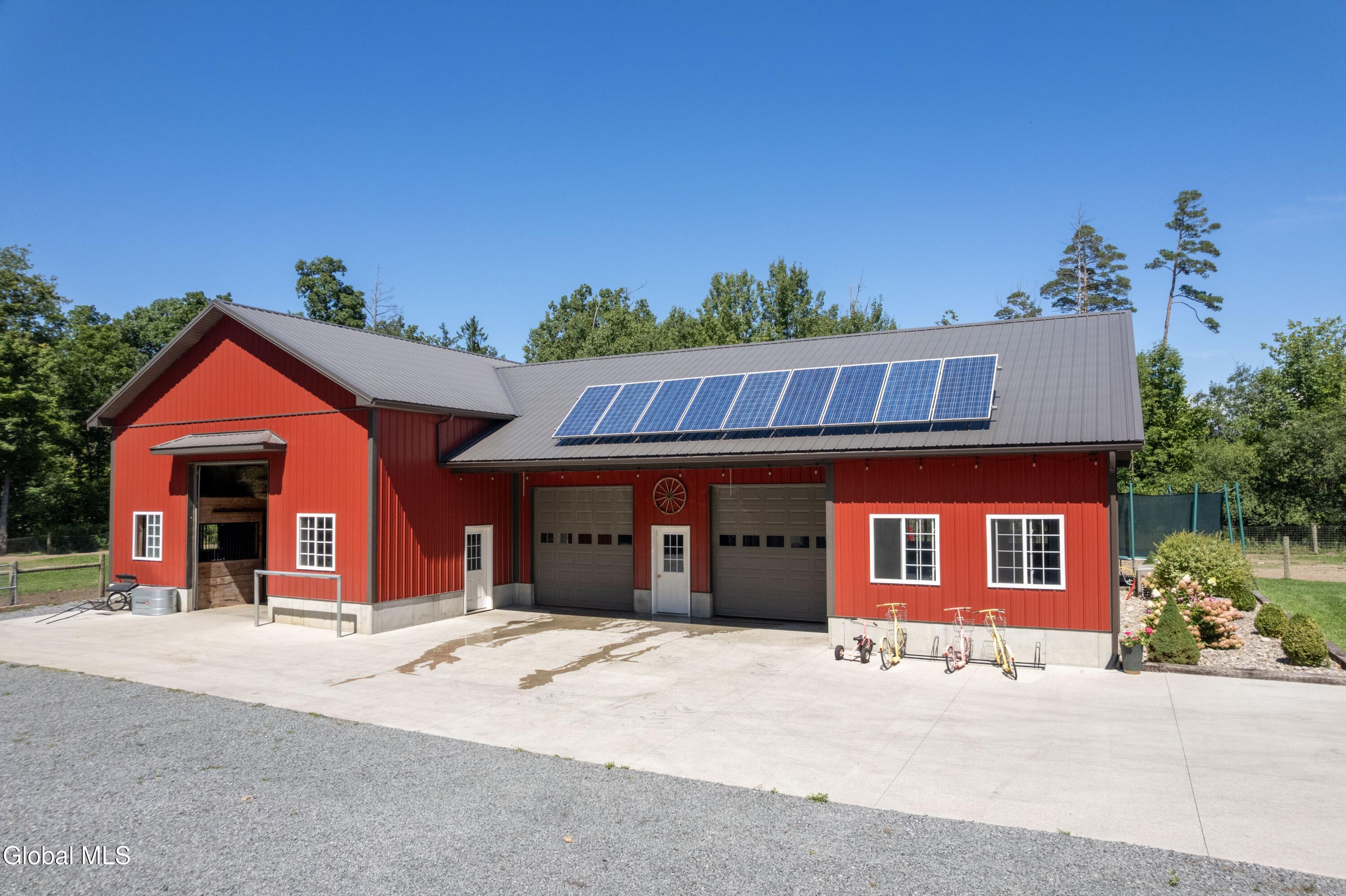 106 Hilltop Road Sprakers NY 12166