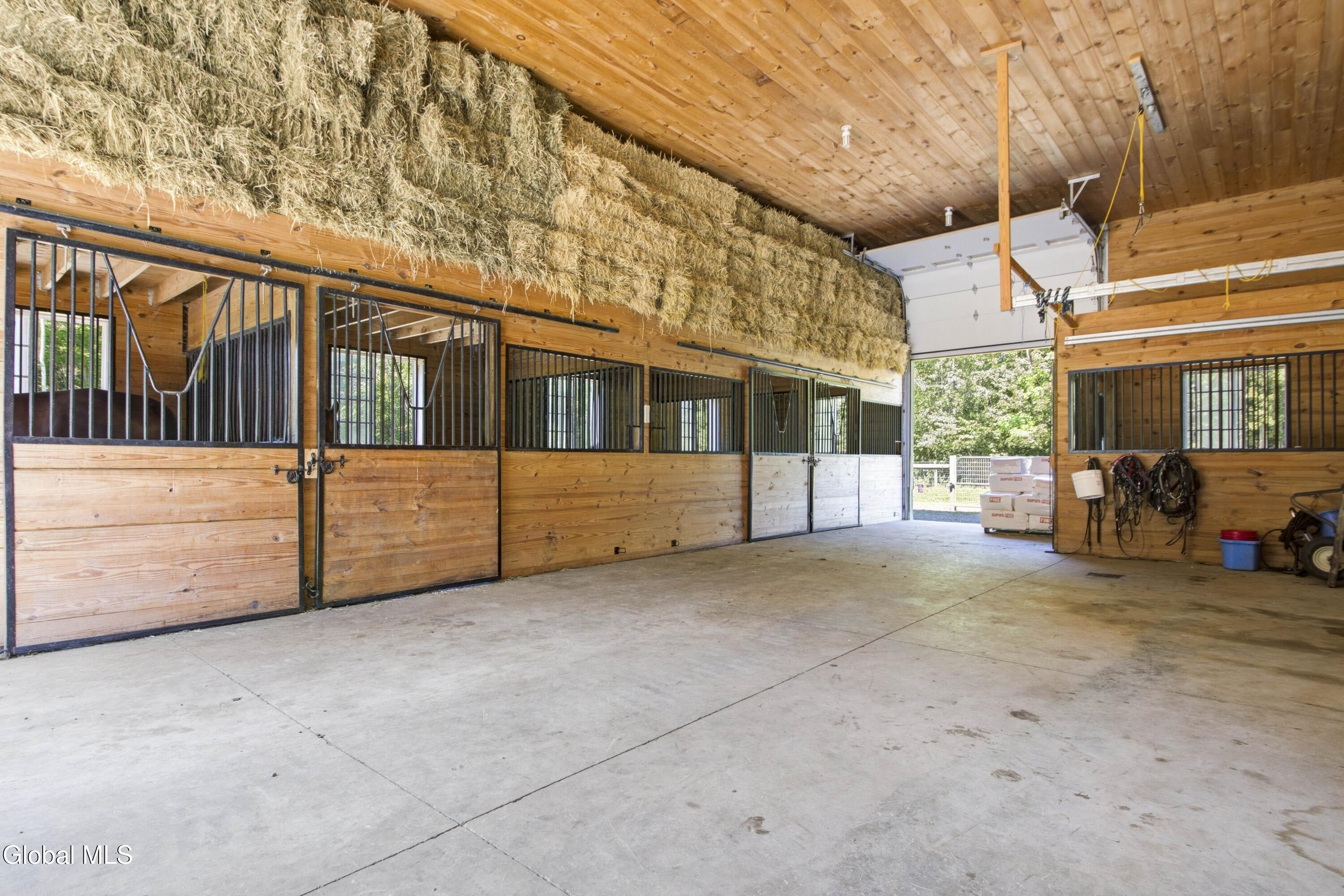 106 Hilltop Road Sprakers NY 12166