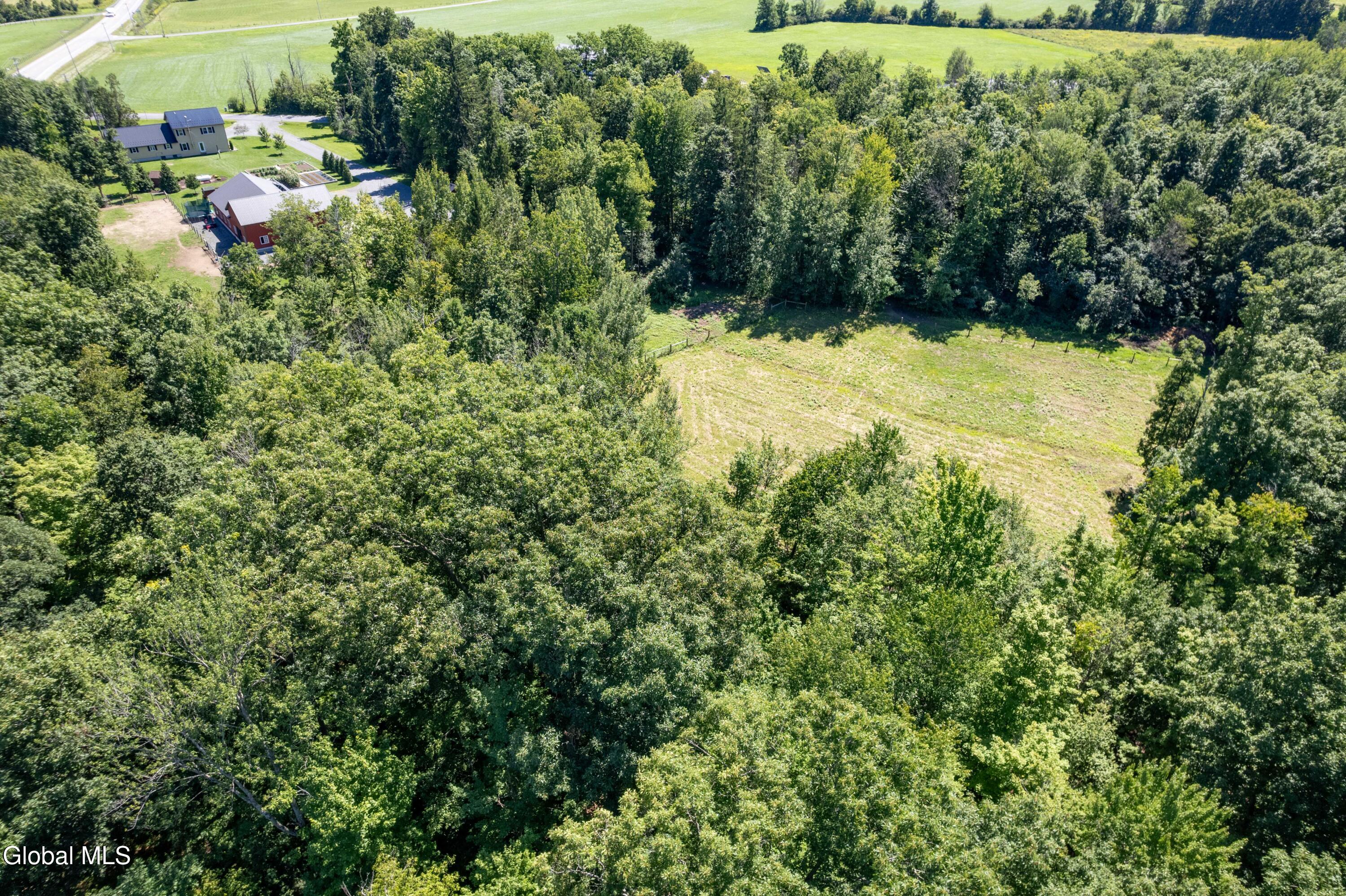 106 Hilltop Road Sprakers NY 12166