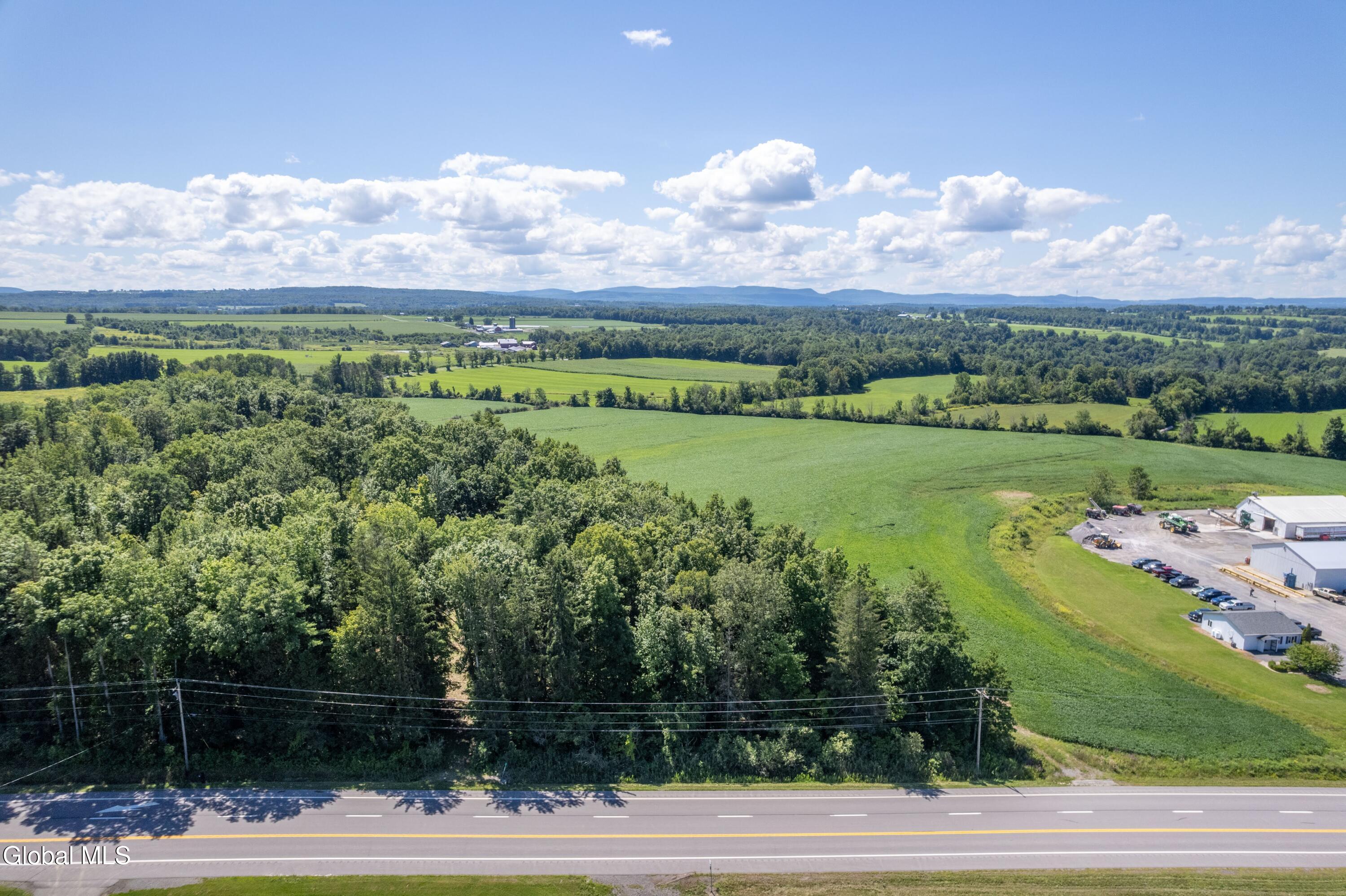 106 Hilltop Road Sprakers NY 12166
