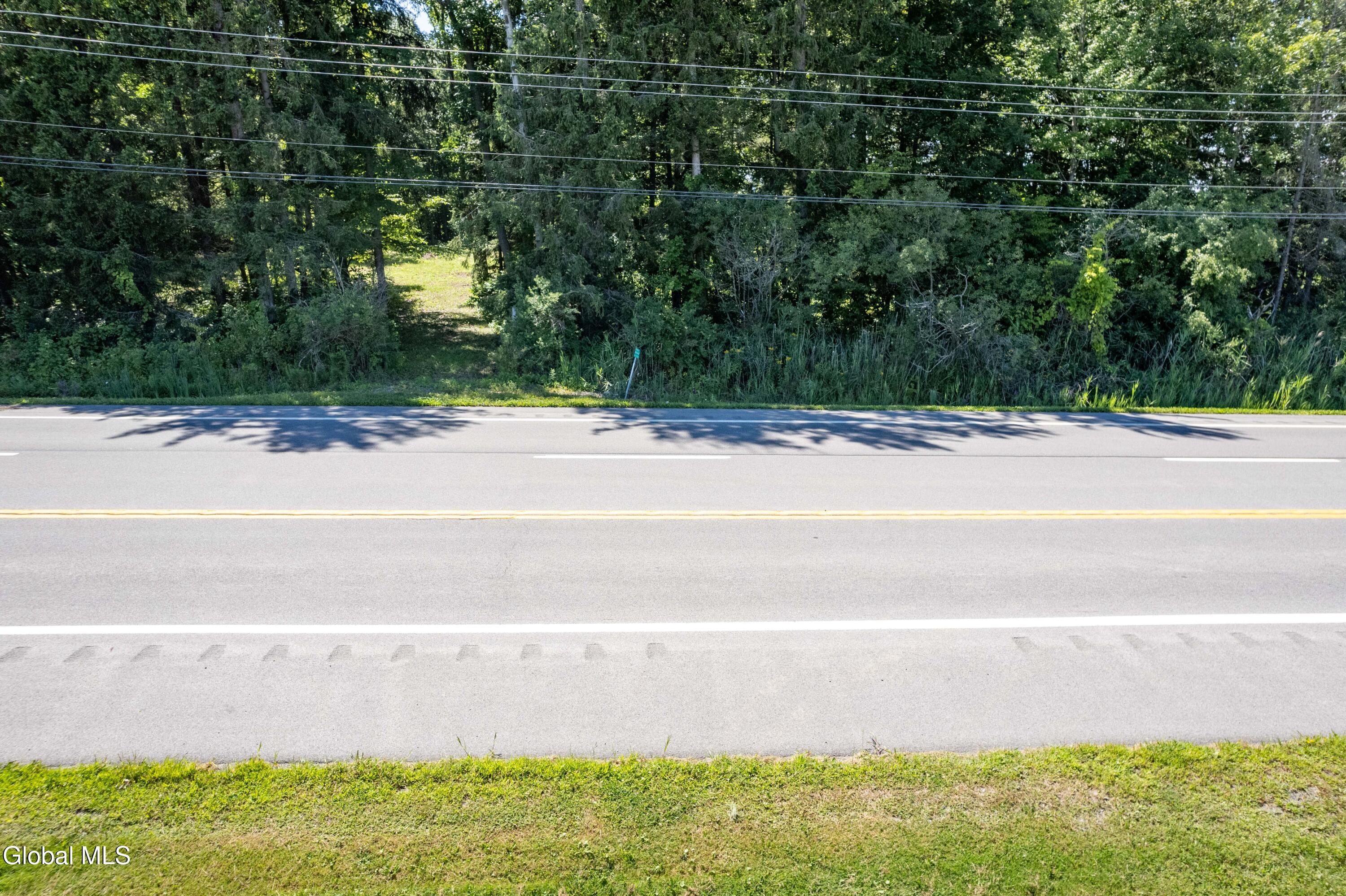 106 Hilltop Road Sprakers NY 12166