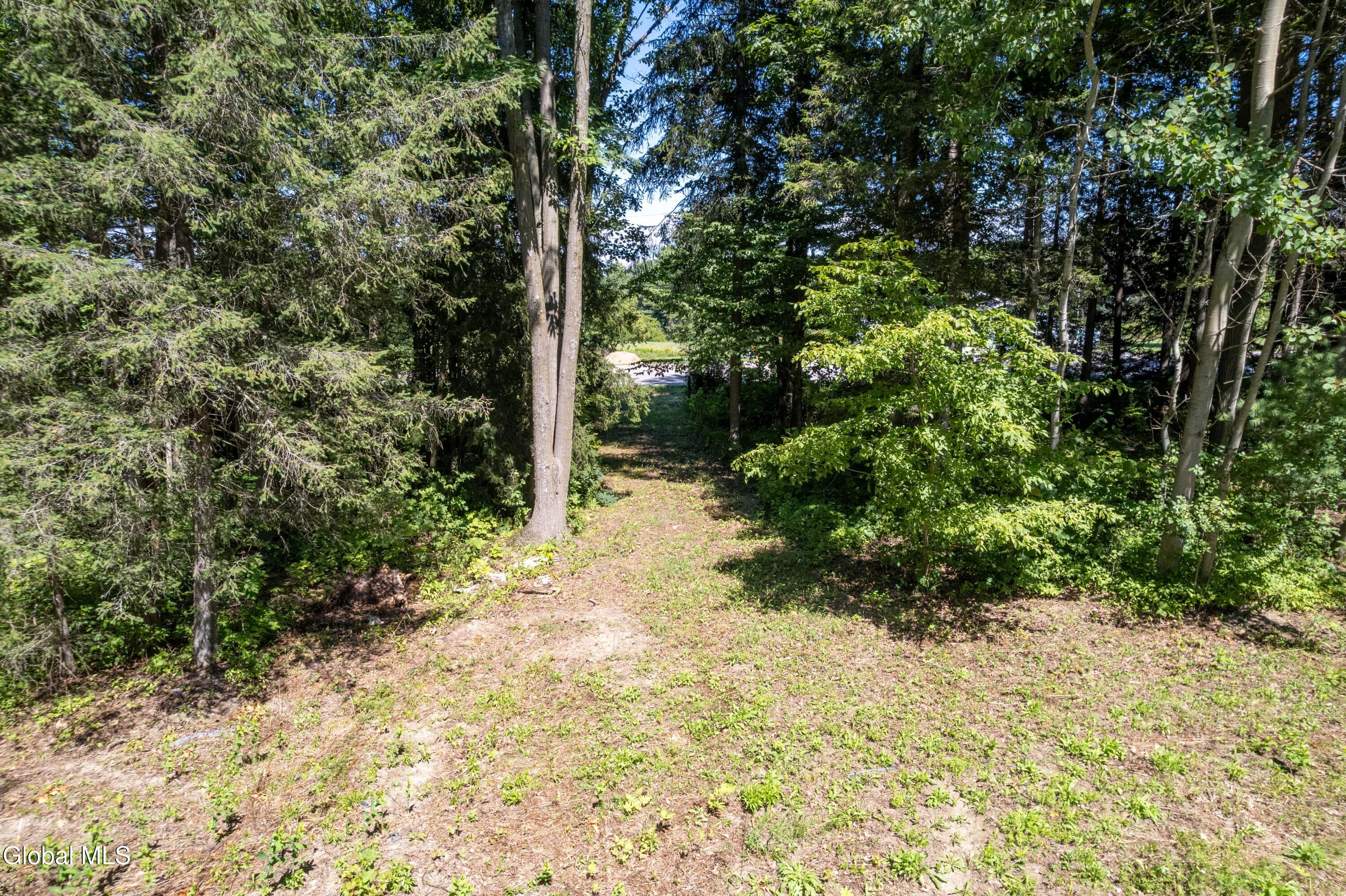 106 Hilltop Road Sprakers NY 12166