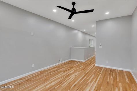 8 Livingston Avenue Schenectady NY 12302