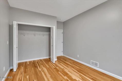 8 Livingston Avenue Schenectady NY 12302