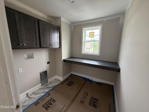 16 Magnolia Drive Halfmoon NY 12065
