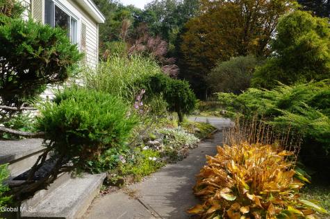 6 Newington Avenue Gansevoort NY 12831