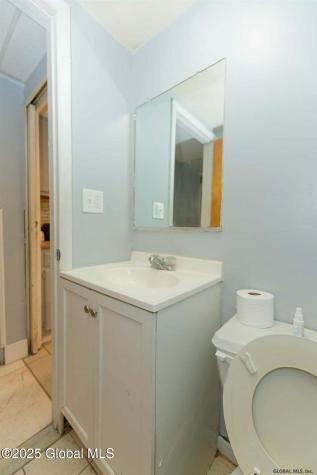 173 Lancaster Street Albany NY 12210