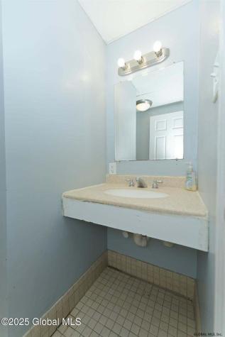 173 Lancaster Street Albany NY 12210