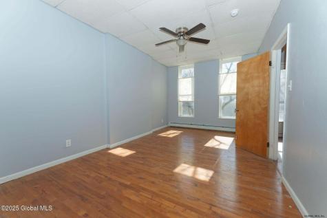173 Lancaster Street Albany NY 12210