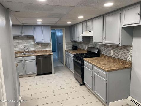 173 Lancaster Street Albany NY 12210