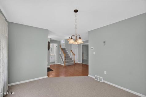 2 Sherman Oaks Clifton Park NY 12065