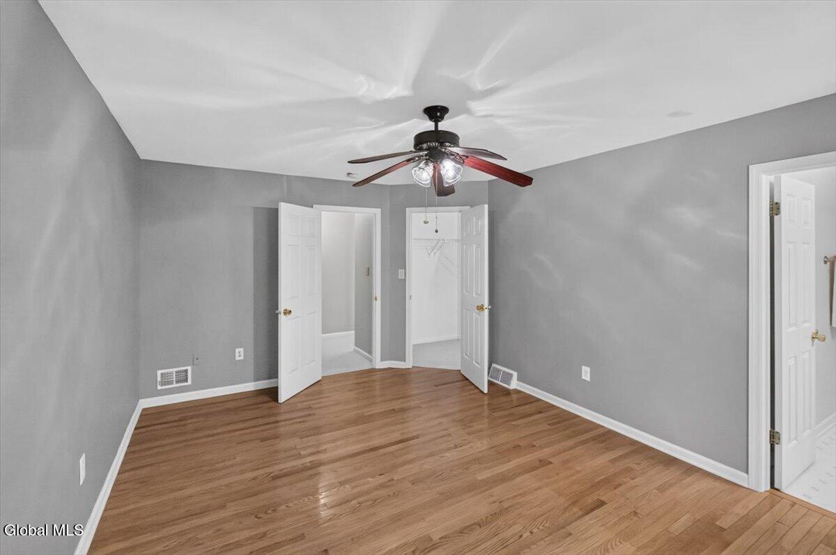 2 Sherman Oaks Clifton Park NY 12065