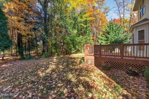 2 Sherman Oaks Clifton Park NY 12065