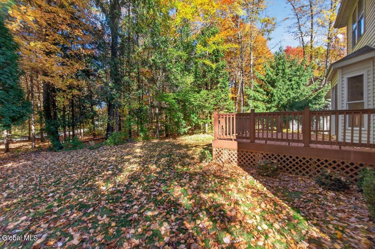 2 Sherman Oaks Clifton Park NY 12065