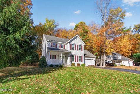 2 Sherman Oaks Clifton Park NY 12065