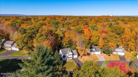 2 Sherman Oaks Clifton Park NY 12065