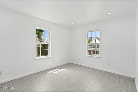 1321 3rd Avenue Schenectady NY 12303