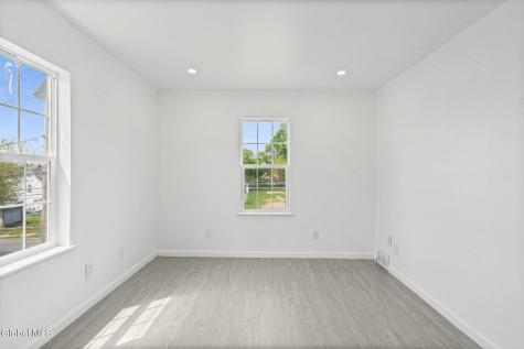 1321 3rd Avenue Schenectady NY 12303