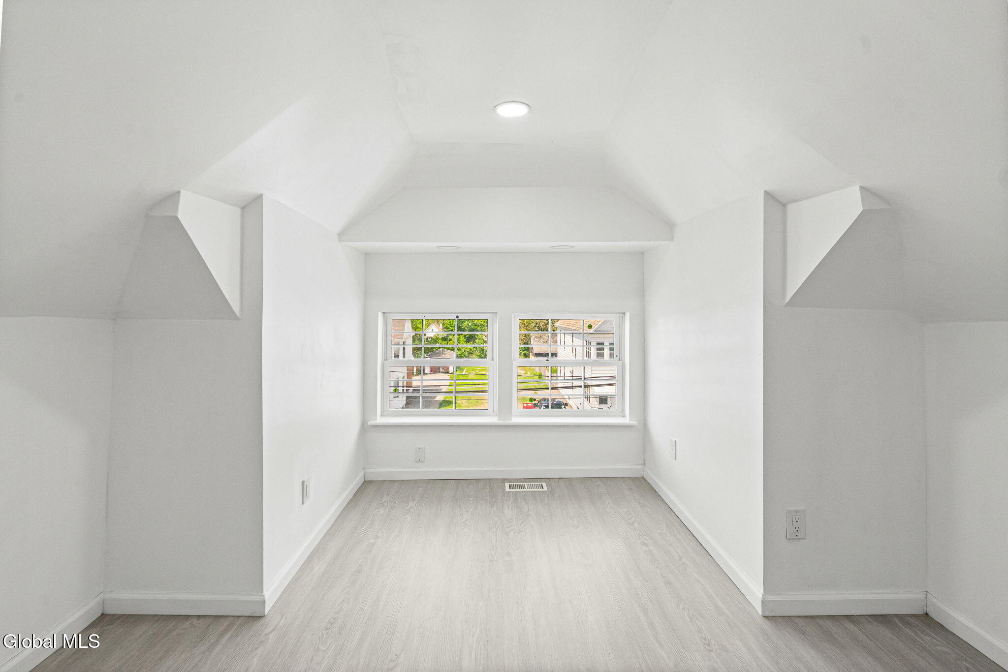 1321 3rd Avenue Schenectady NY 12303
