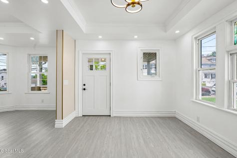 1321 3rd Avenue Schenectady NY 12303