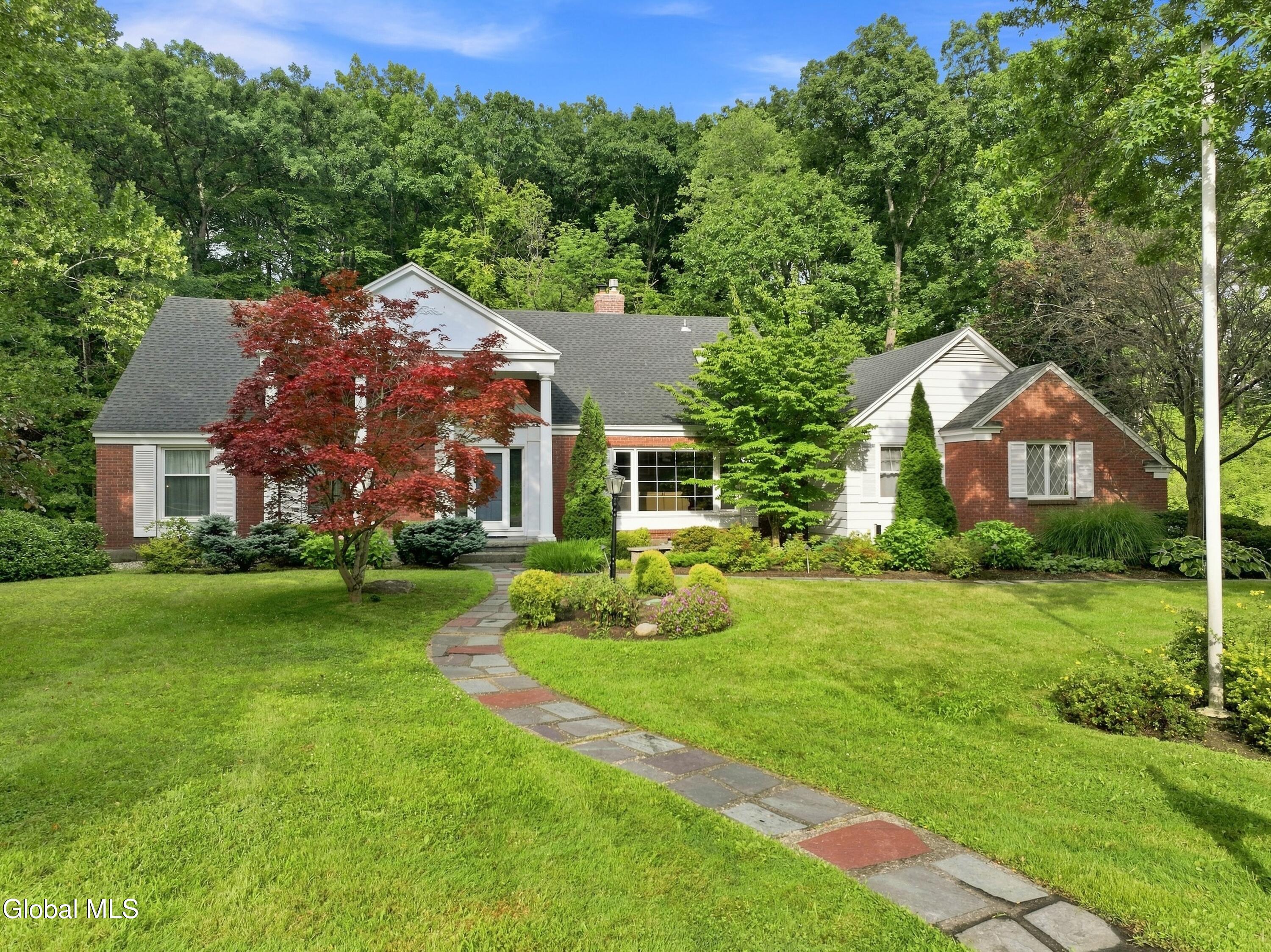 7 Macaffer Drive Menands NY 12204