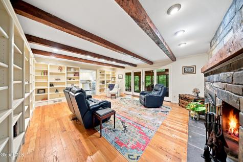 7 Macaffer Drive Menands NY 12204