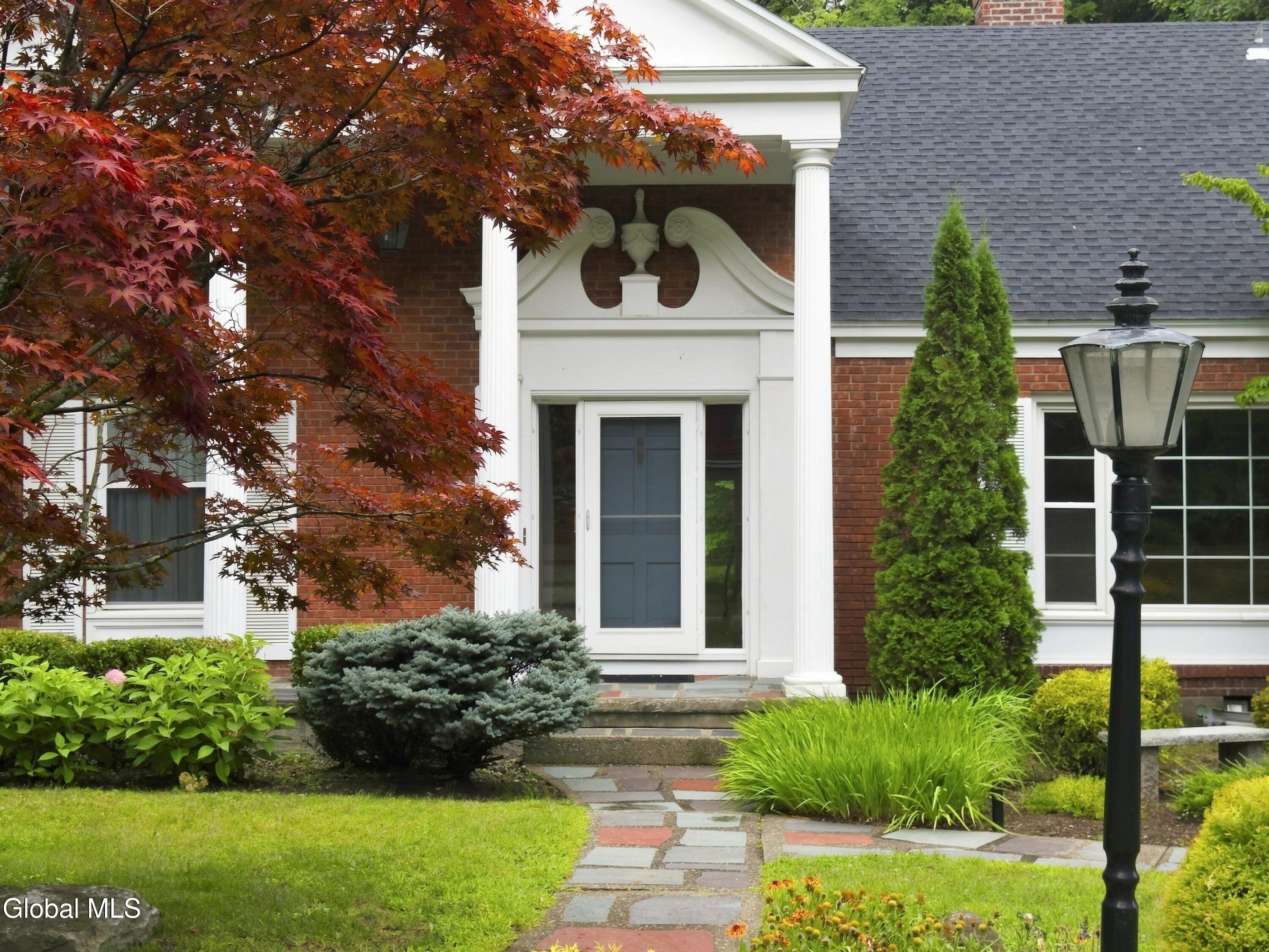 7 Macaffer Drive Menands NY 12204