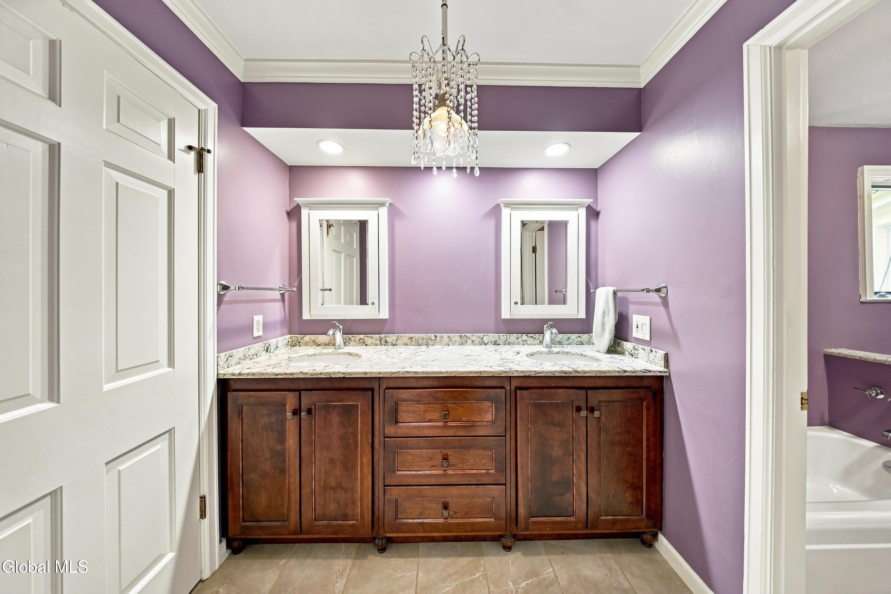 7 Macaffer Drive Menands NY 12204