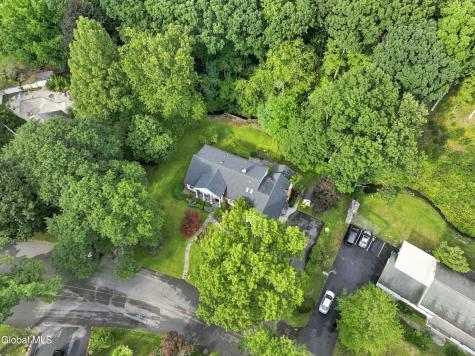 7 Macaffer Drive Menands NY 12204