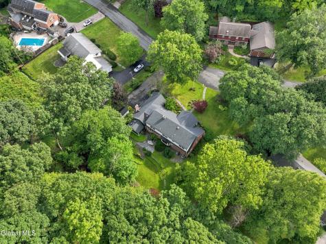 7 Macaffer Drive Menands NY 12204