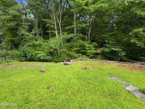 7 Macaffer Drive Menands NY 12204