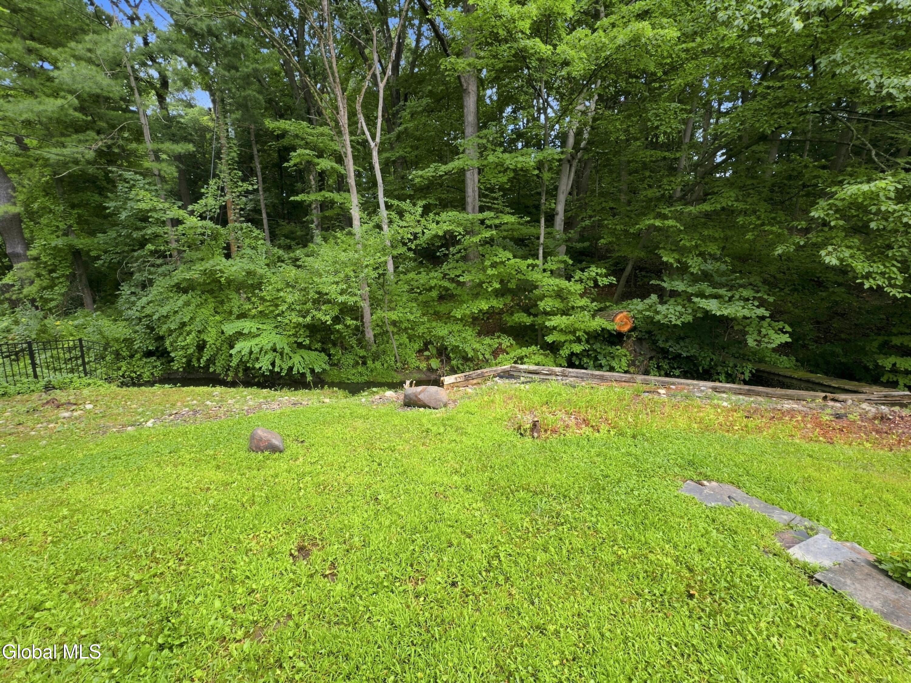 7 Macaffer Drive Menands NY 12204