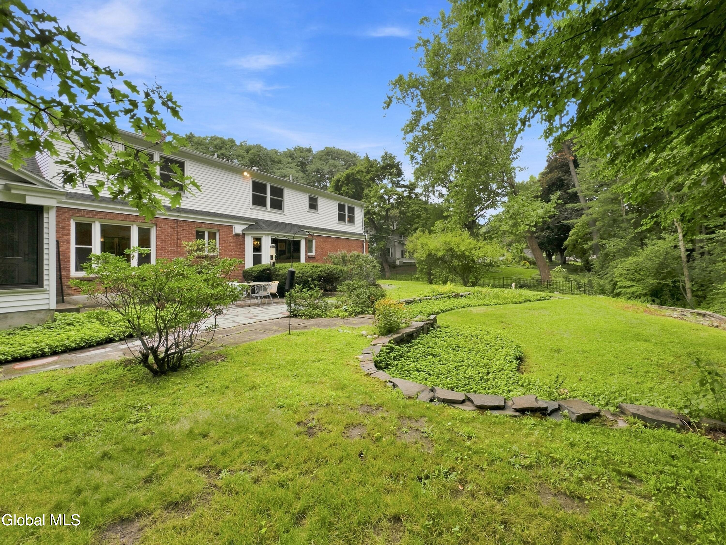 7 Macaffer Drive Menands NY 12204