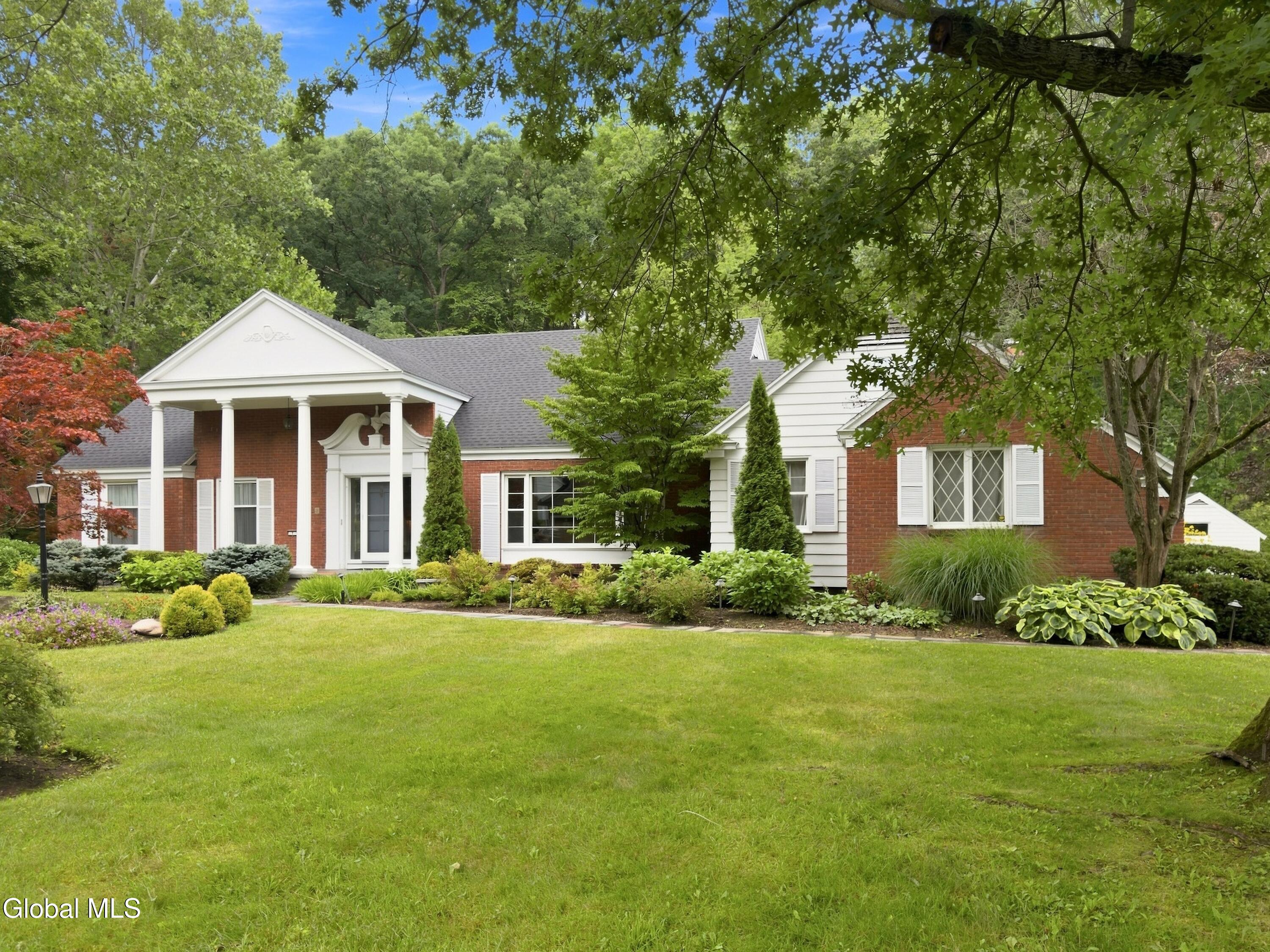 7 Macaffer Drive Menands NY 12204