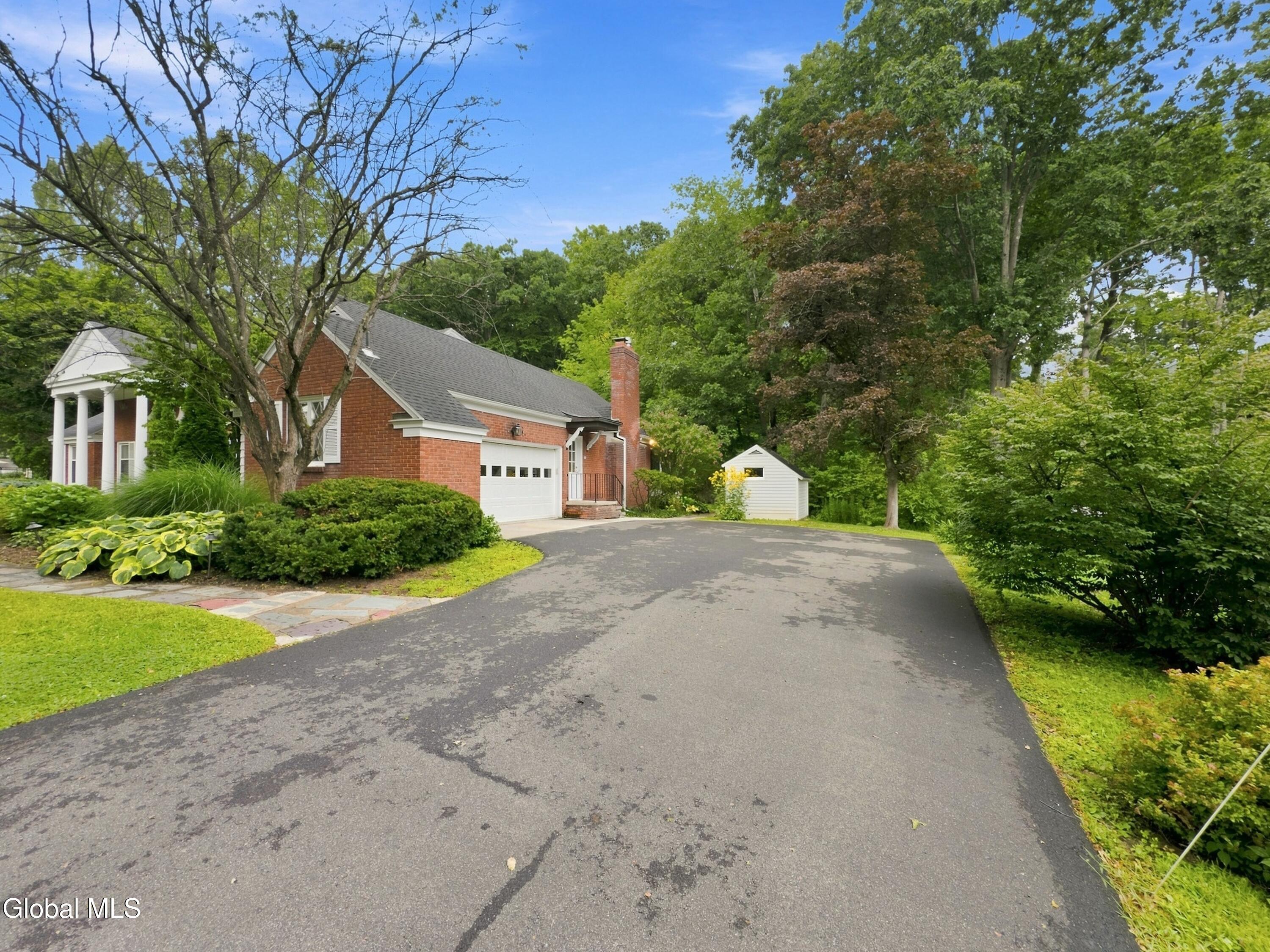 7 Macaffer Drive Menands NY 12204