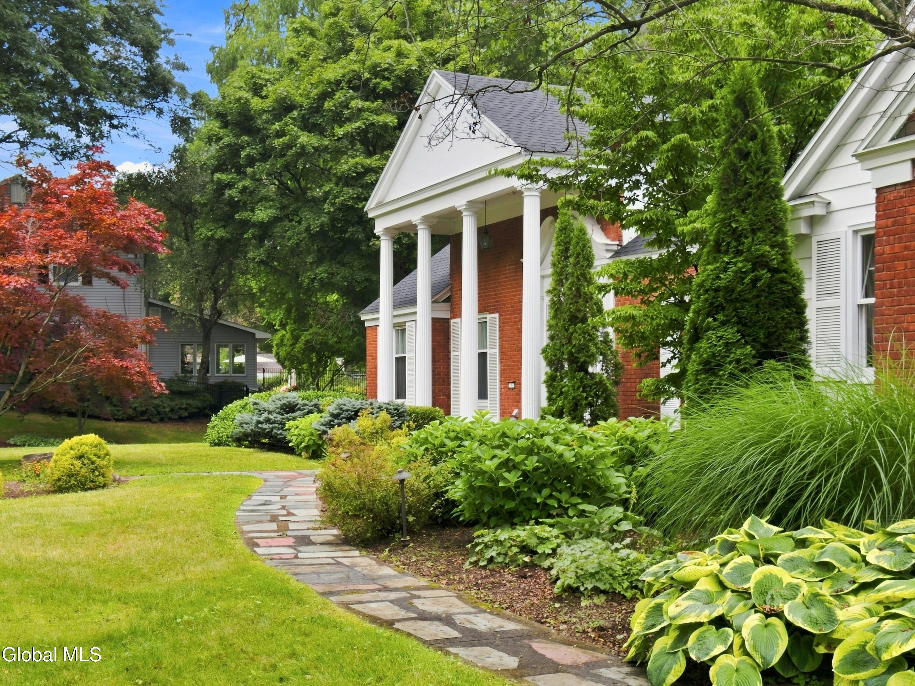 7 Macaffer Drive Menands NY 12204