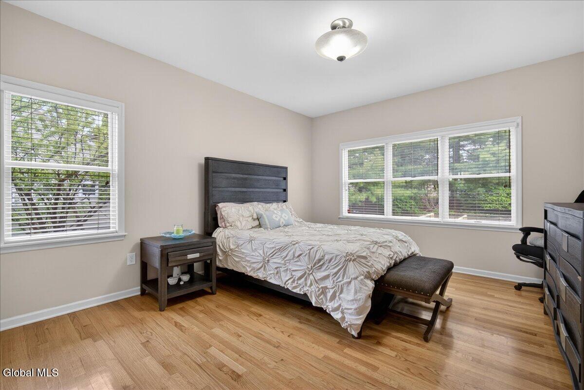 2015 Dobie Lane Schenectady NY 12303