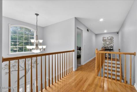 2015 Dobie Lane Schenectady NY 12303