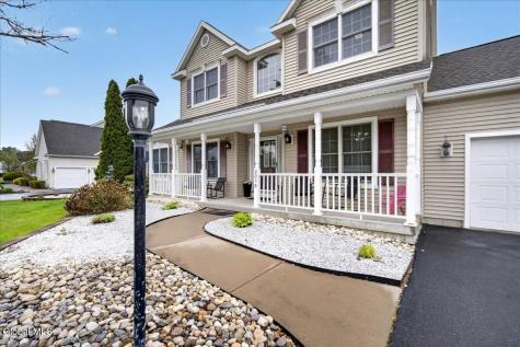 2015 Dobie Lane Schenectady NY 12303