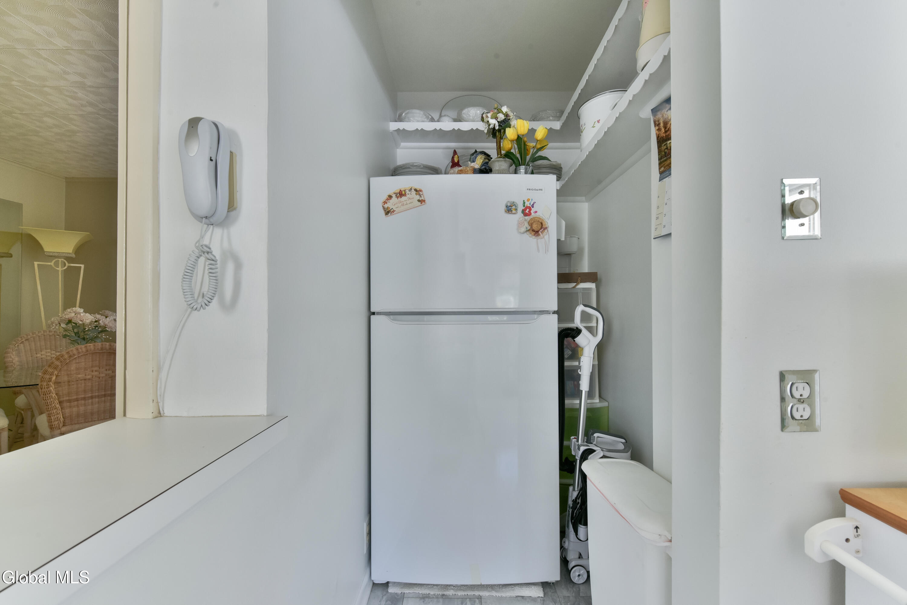 18 Grandoe Lane Gloversville NY 12078