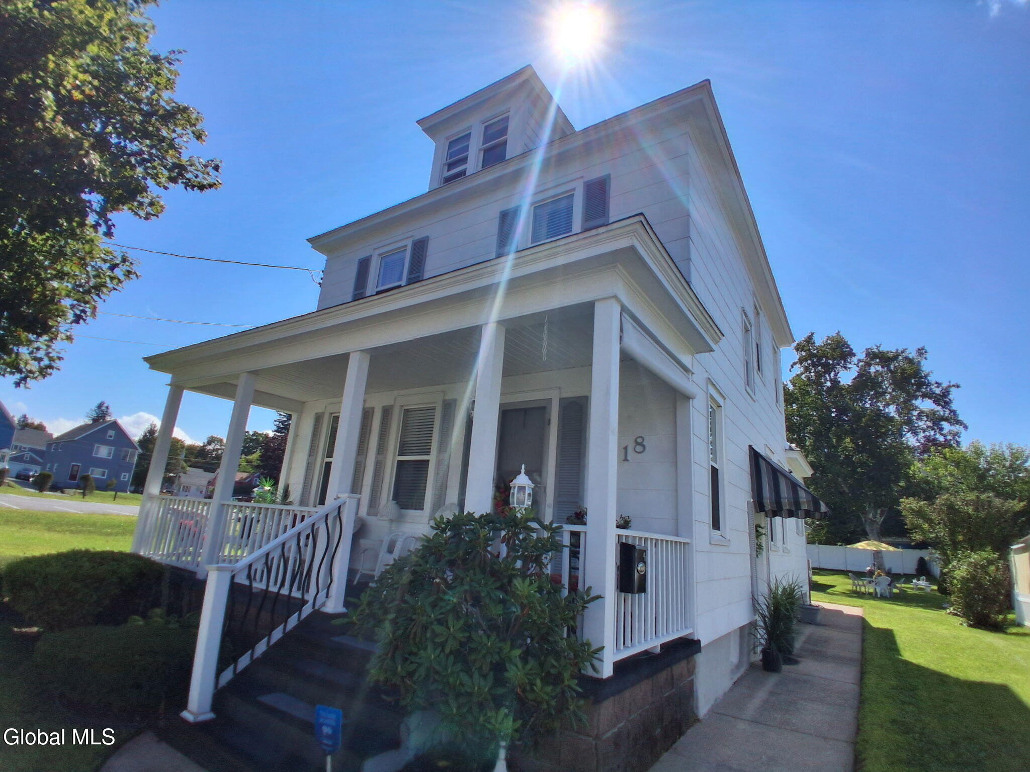 18 Grandoe Lane Gloversville NY 12078