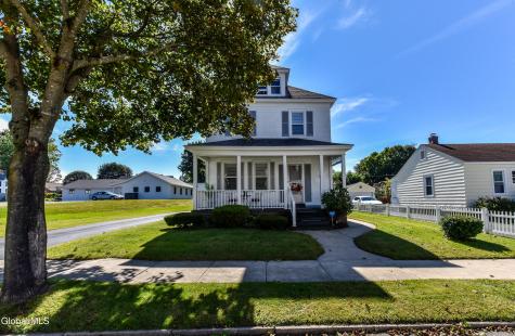 18 Grandoe Lane Gloversville NY 12078