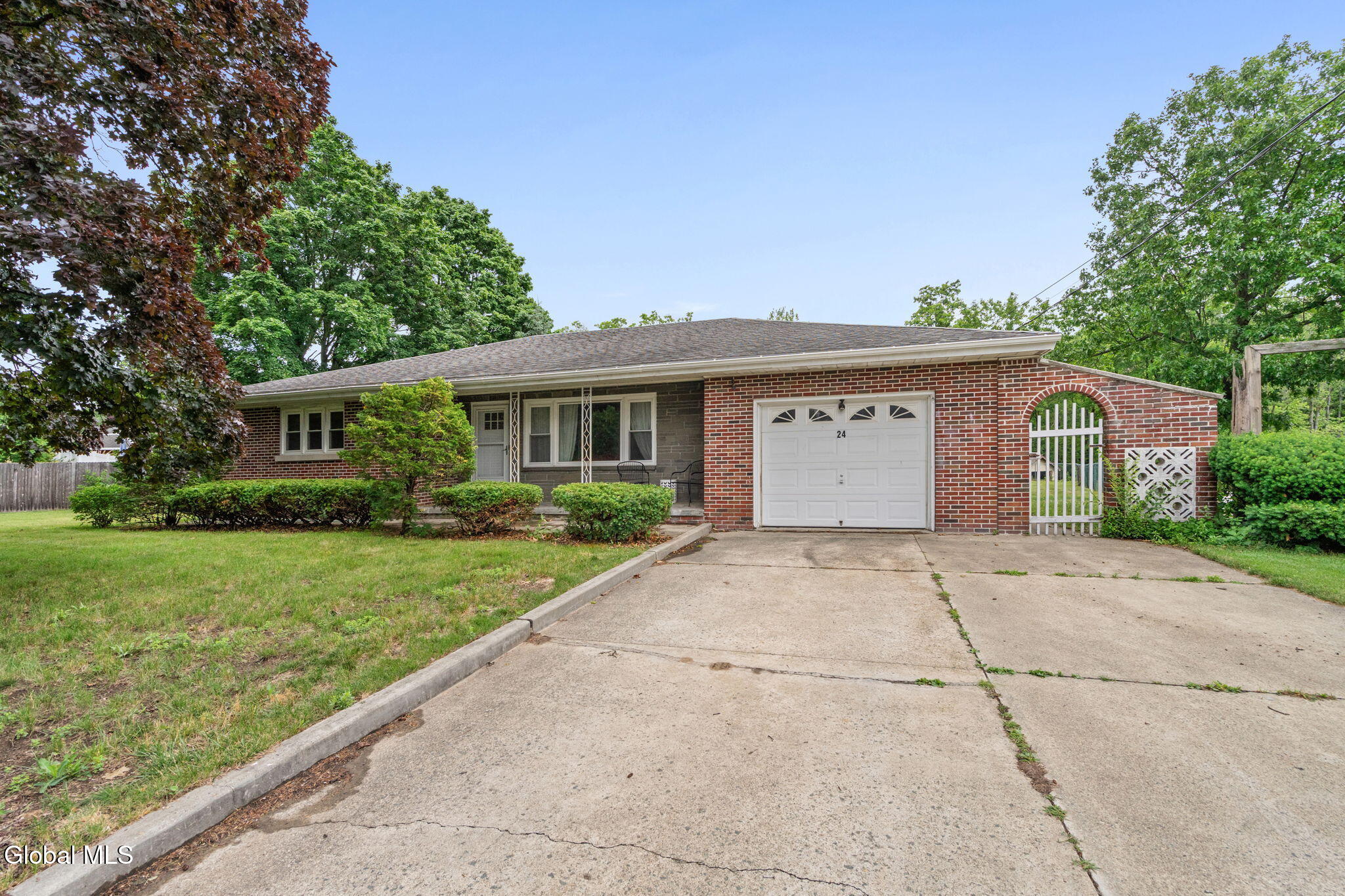 24 Warwick Avenue Albany NY 12205